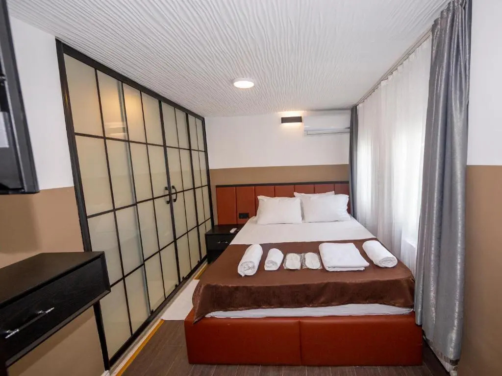 Miss Suite
