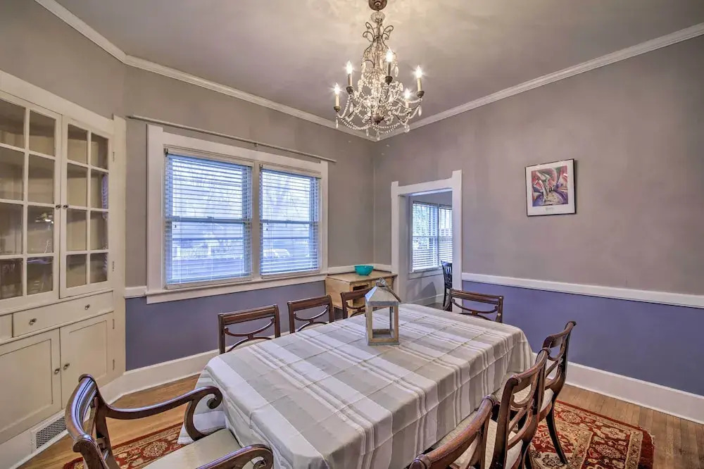 Historic Noblesville Home: Walk to Downtown Shops!