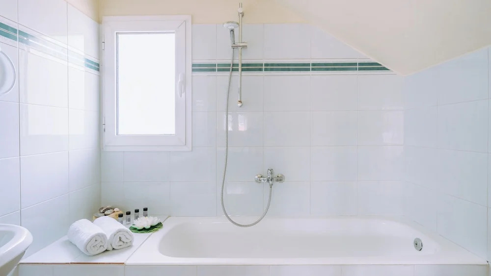 Lithostroto Suites