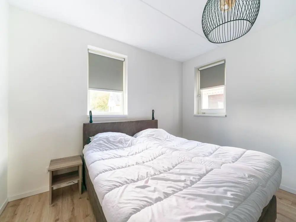 Holiday Home in Scherpenisse near Nature Reserve