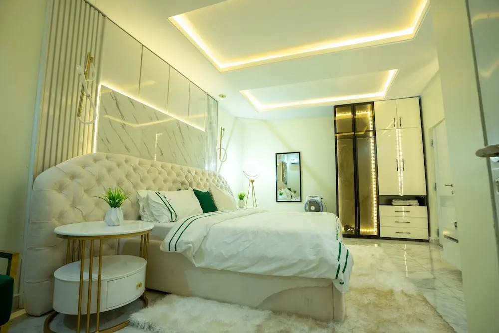 Kadal Apartments