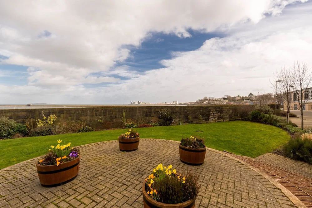 411 - Corinthian Quay Apartment