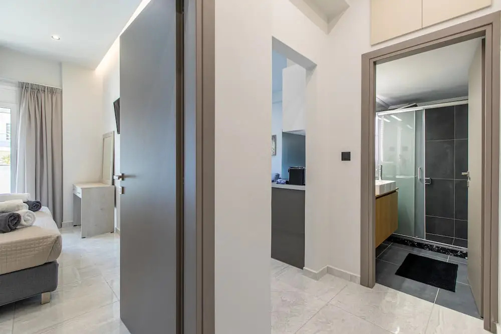 Neaira city apartment near the beach