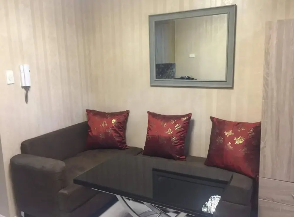 Shore Residences Near Moa