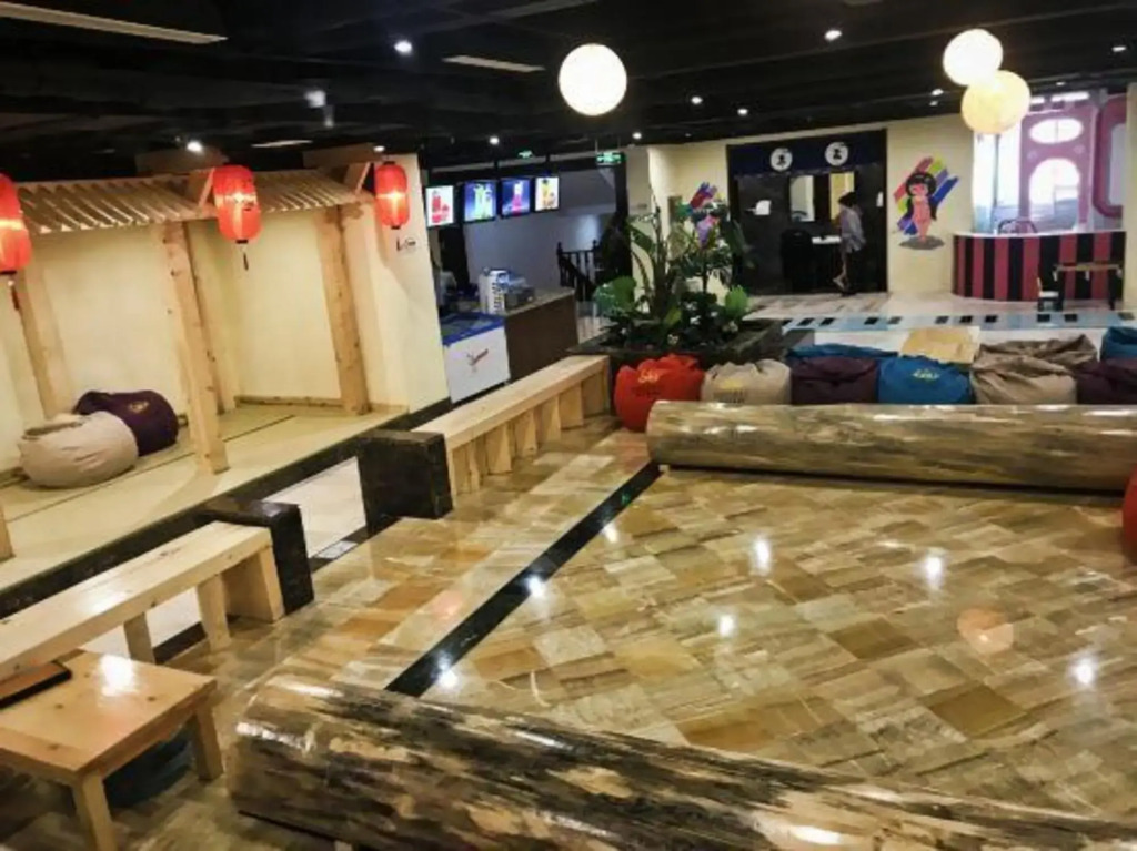 Saina Island Hot Spring Hotel