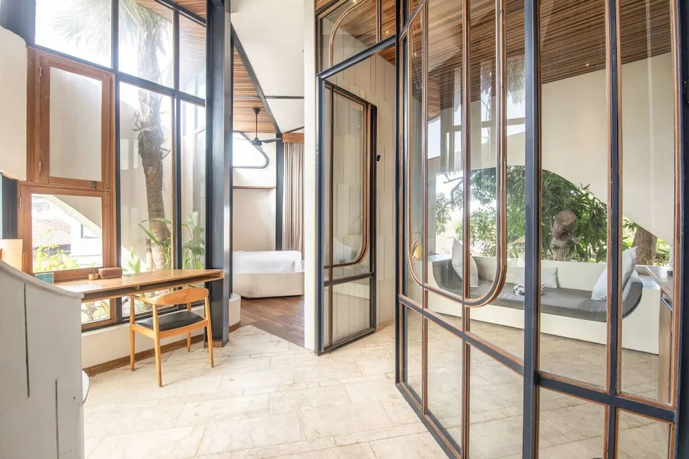 BAZ Villa 14 Studio 4 L 1BR Loft Art Deco Shared Pool 700m to Echo Beach