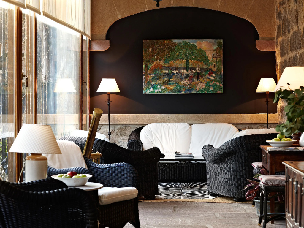 Churrut Hotel