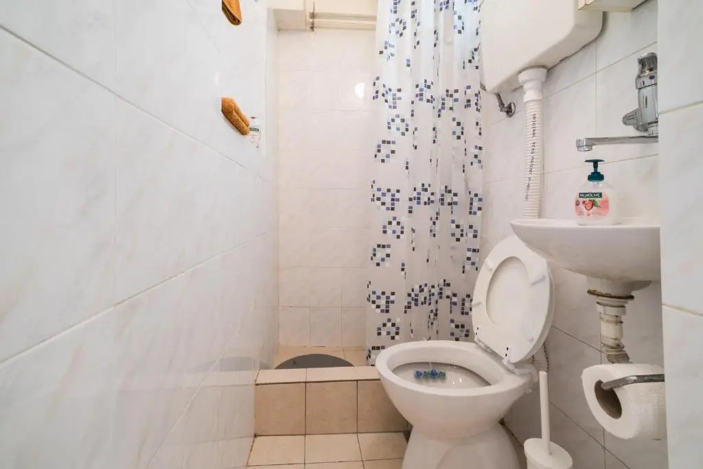 White Pearl Apartment