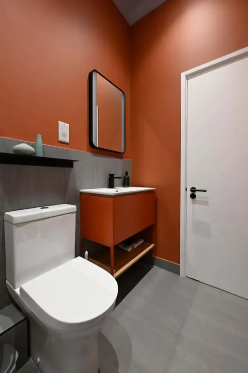 Designed Ensuite Bedroom Unit Close to Angel Stn
