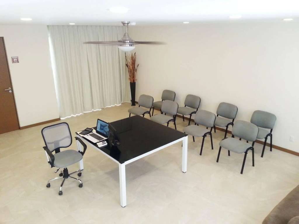Grand Fifty Suites