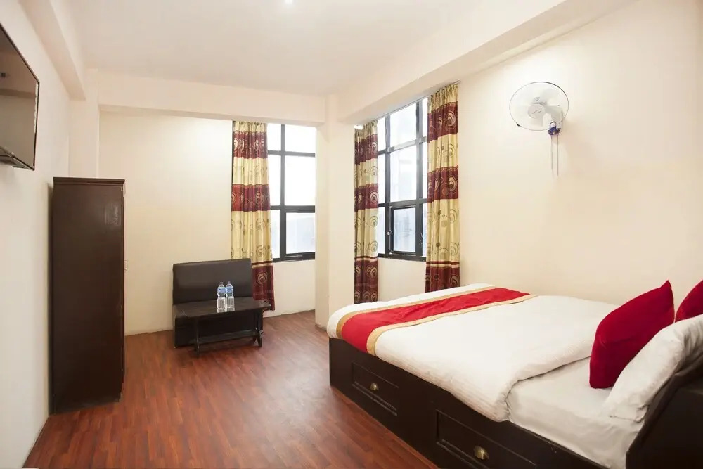 OYO 349 Hotel Classio Inn