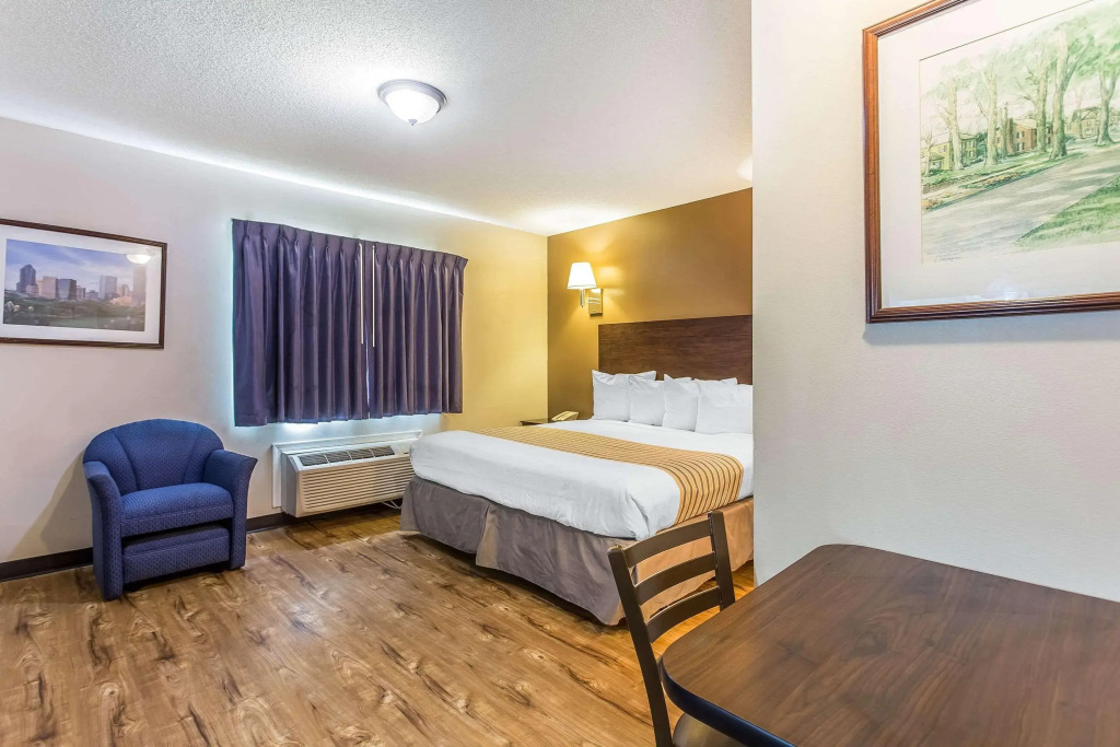 Suburban Studios near University of North Carolina-Charlotte