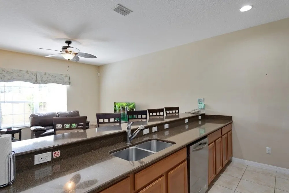 4BR Townhome Paradise Palms by SHV-8978