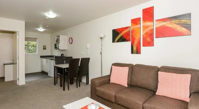Ellena Court Motel