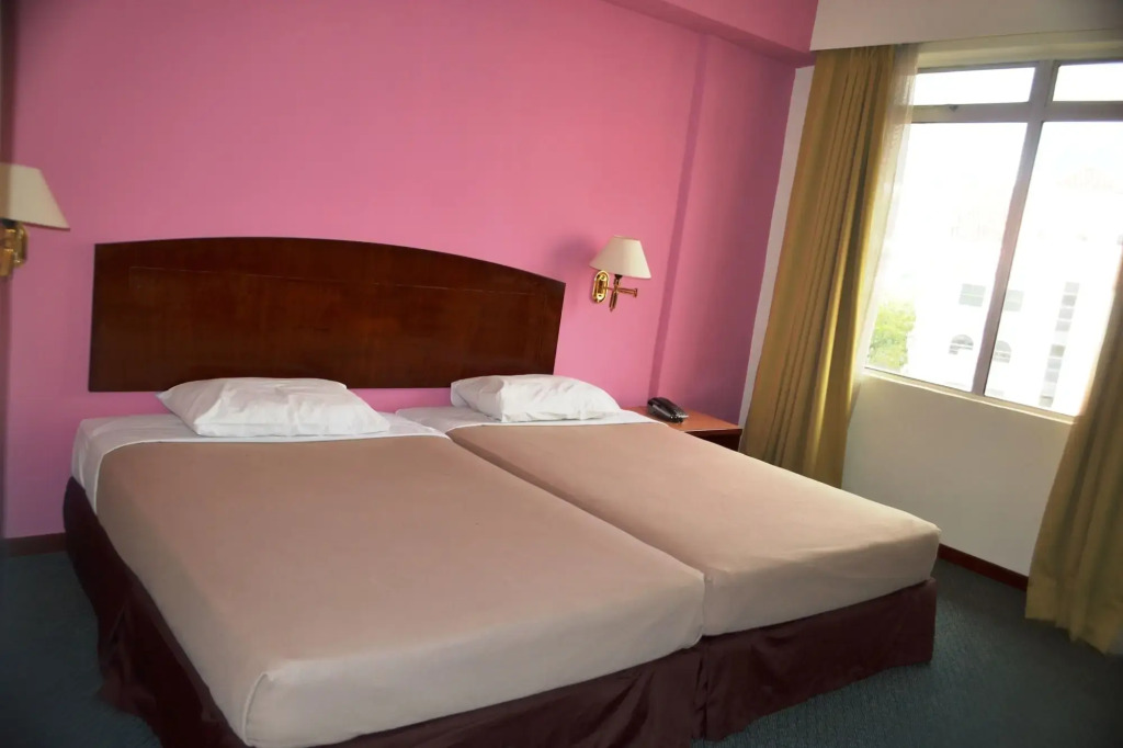 Hotel Caliber