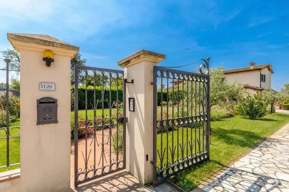 Villa Pallina With Pool