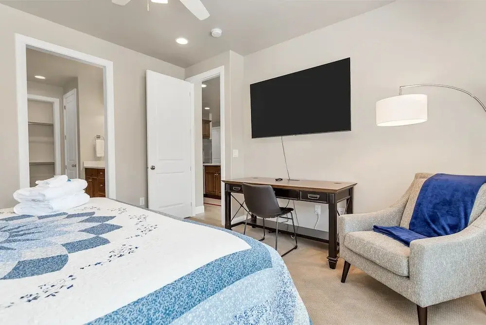 Be Our Guest At Ladera Haven 4 Bedroom Home by RedAwning