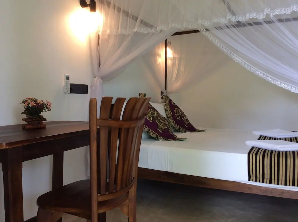 Sigiriya Rock Hide