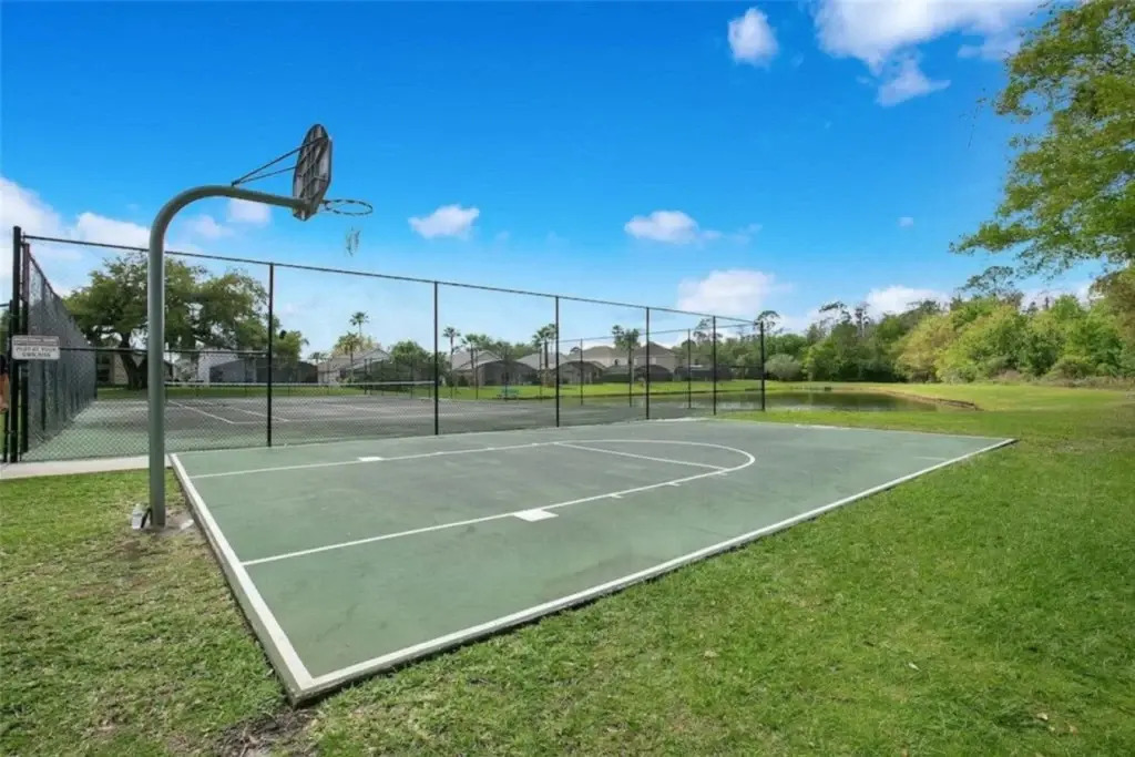 Lake Berkley Retreat close to Disney World, Kissimmee, US