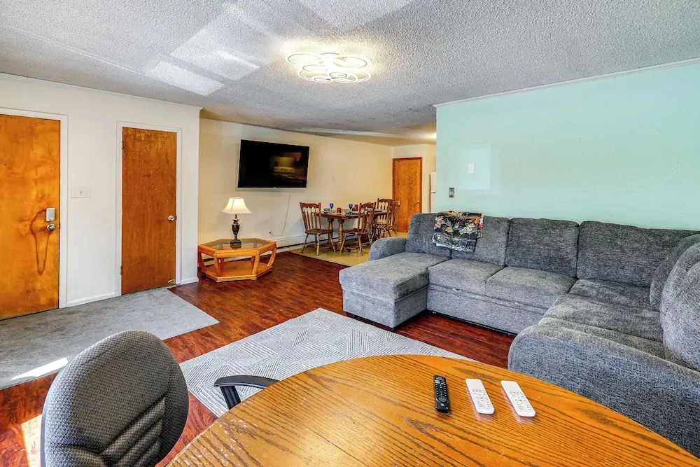 Steps to Chena River - Condo Near Hiking & Tours!