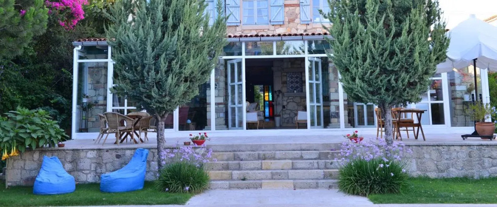 Alacati Zeytin Konak Hotel