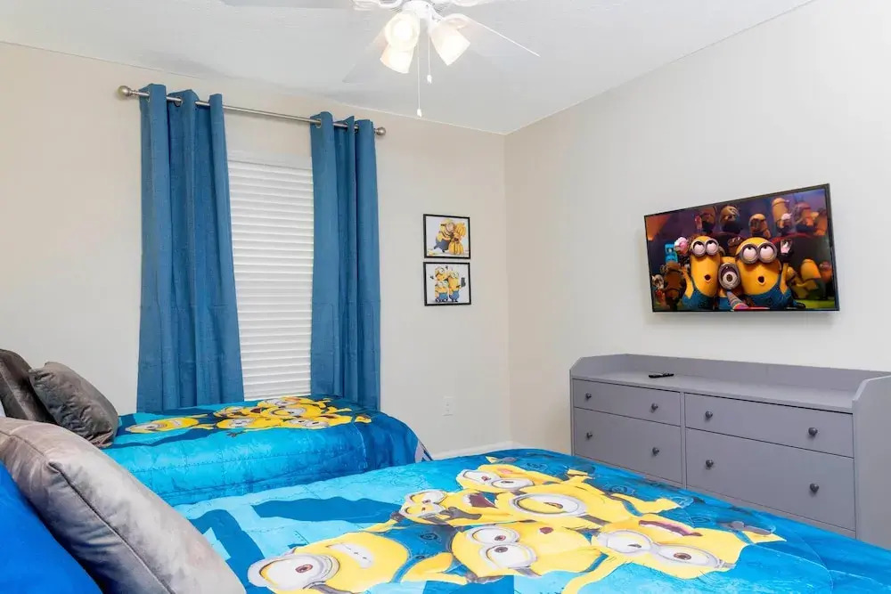 1112 CD - Glam 4BR Townhome, Pool