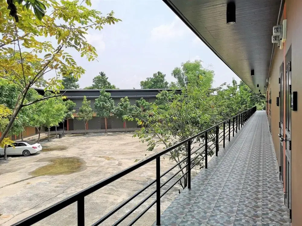โรงแรมห้วยทราย Huaisai Hotel