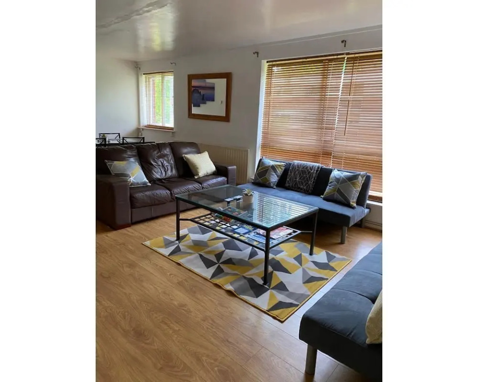 Sunny Apartment in Birmingham