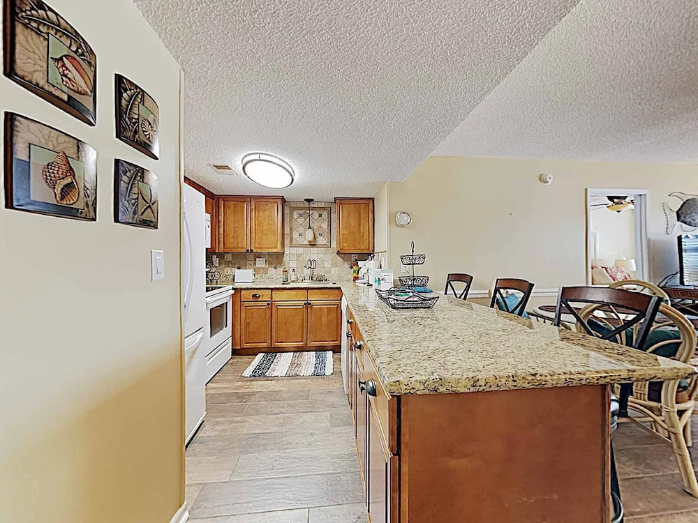 Island Sunrise #166 by Southern Vacation Rentals