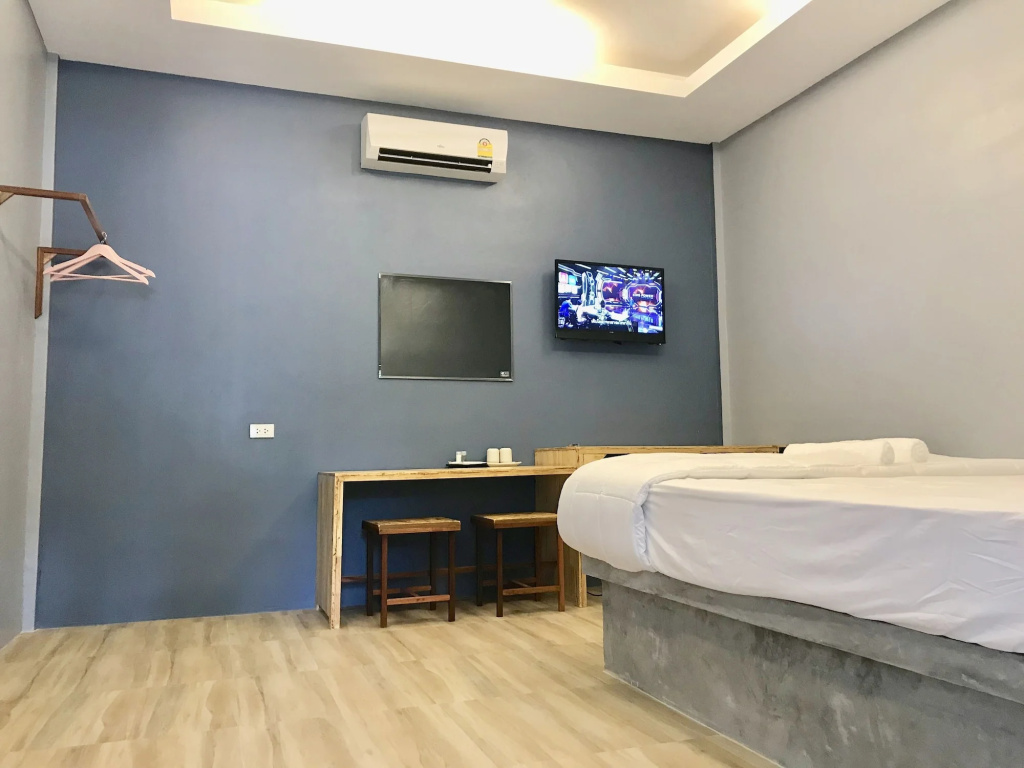 Golden Palm Resort