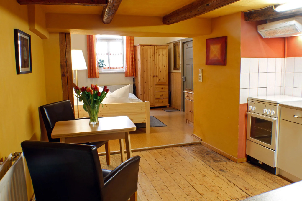 Ferienwohnung Im Damm - private ruhige Terrasse, Parkplatz