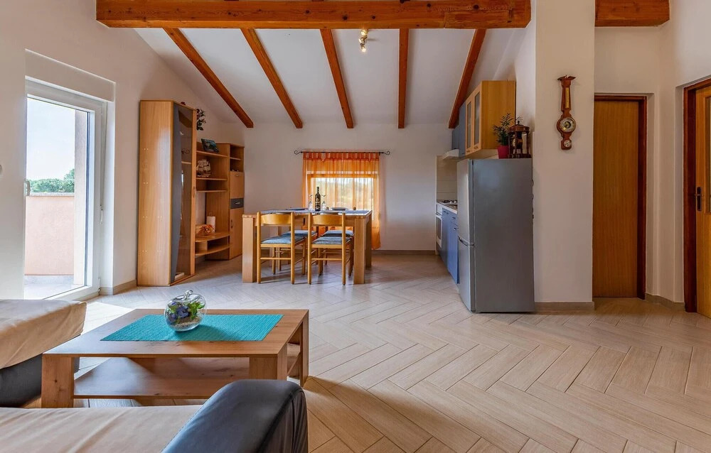 Amazing Home in Marcana With Wifi and 4 Bedrooms