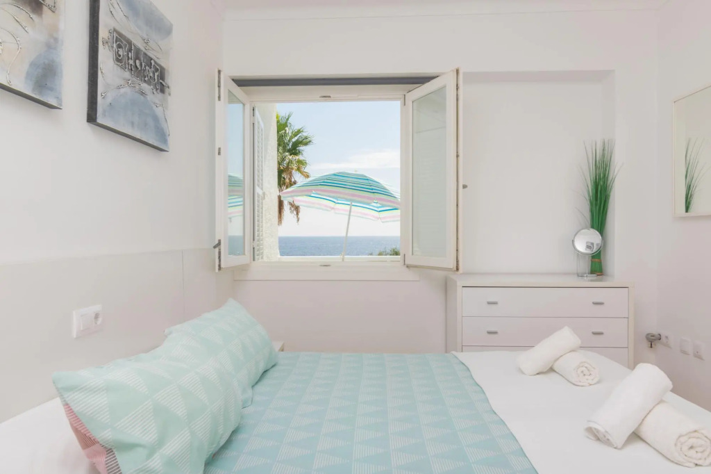 SES ROQUES DE CALA BONA - Apartment with sea views in Cala Millor. Free WiFi