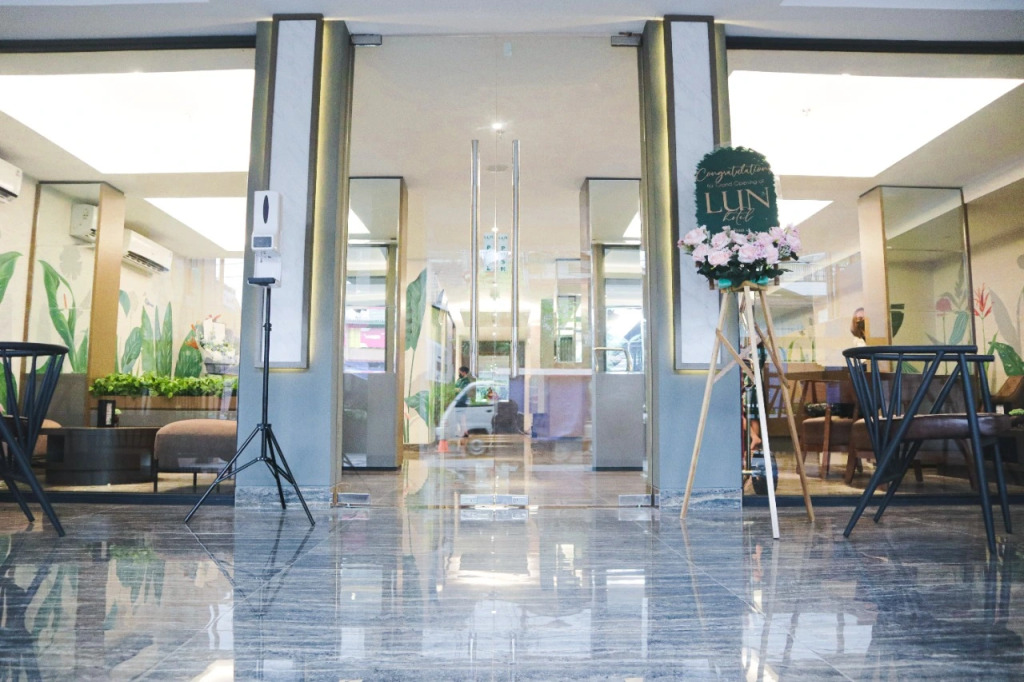 Lun Hotel Manado