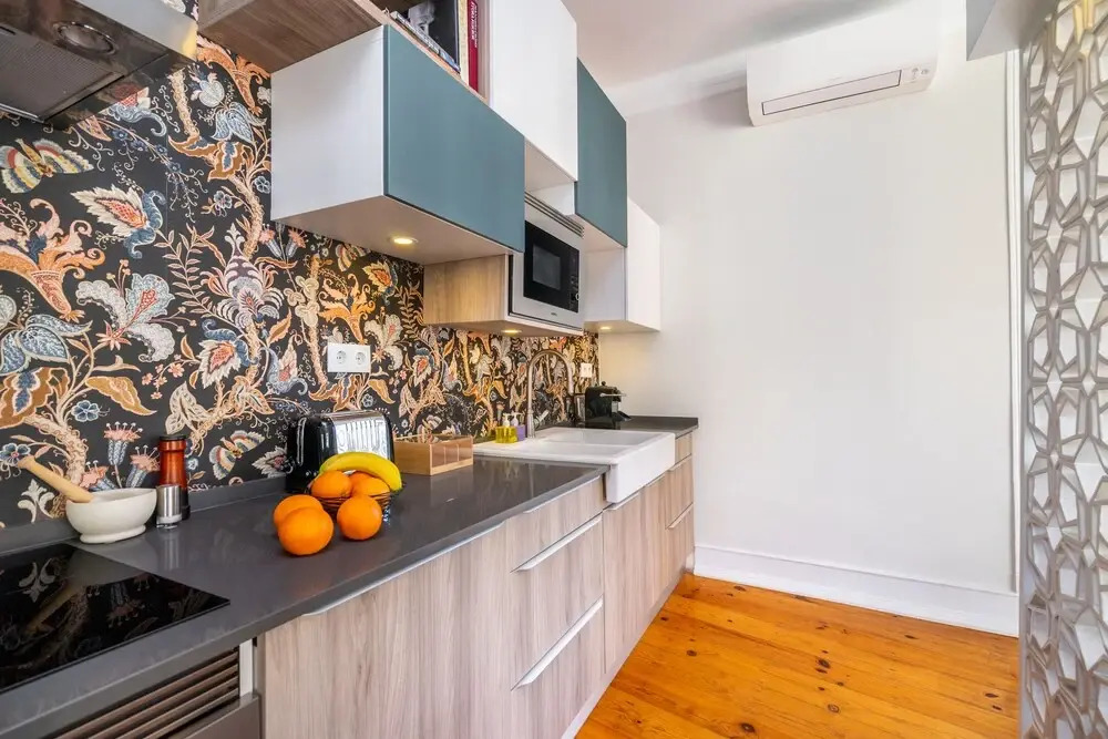 Luxurious Art Deco 3 Br