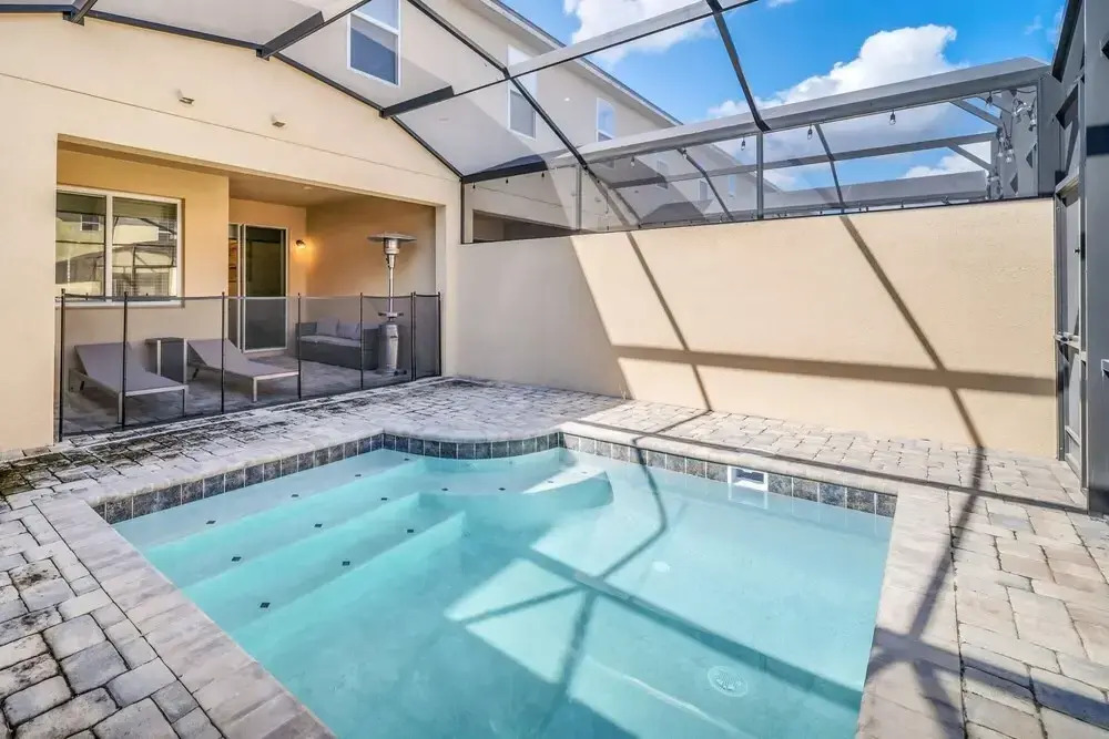 4BR Vacation Home w Private Pool Near Disney