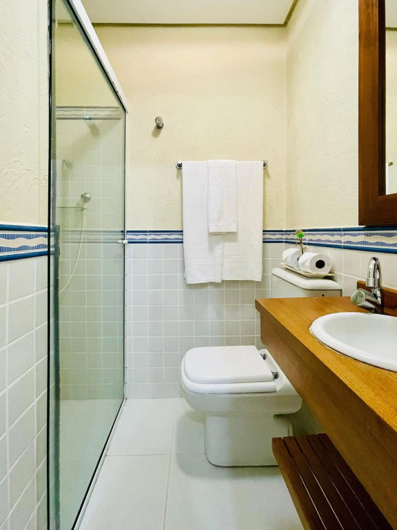 Apartamento em condomínio com infraestrutura de lazer completo e vista para o mar na Costa Verde da Tabatinga