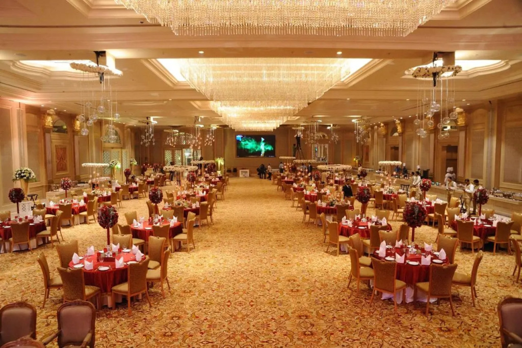 Seven Seas Hotel