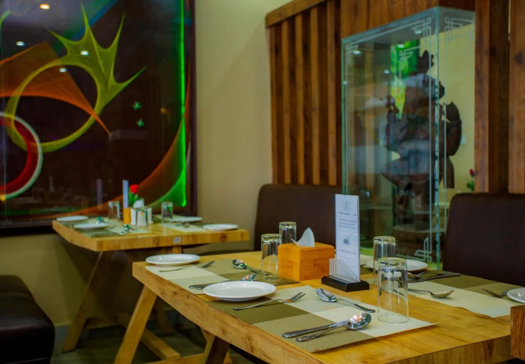 Hotel The Hub By OYO Rooms