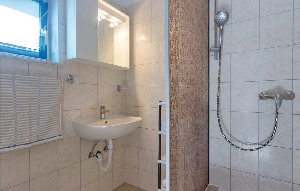 Awesome Home in Peroj With Wifi and 2 Bedrooms