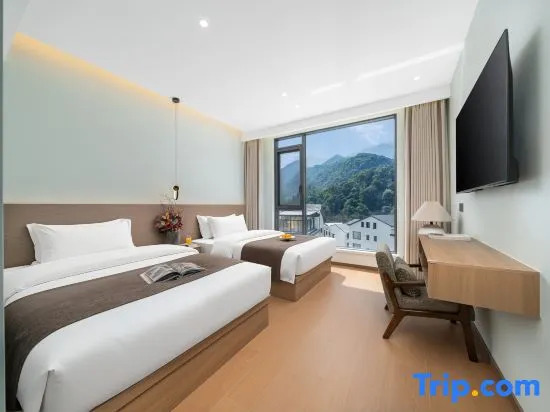 Yinquan • HolidayVilla Scenic Mountain View Homestay