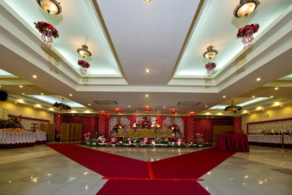Royal Regal Hotel