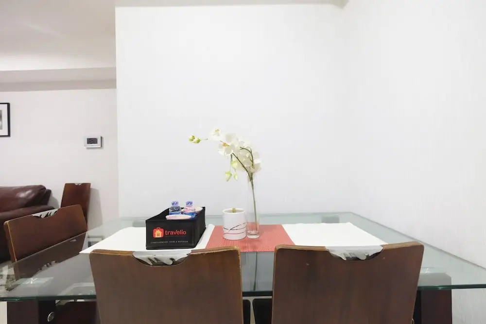 Elegant The Mansion Apartment near Kemayoran