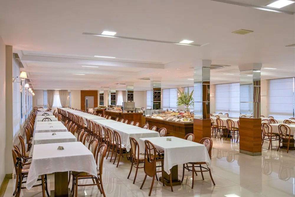 Hotel Tirolesa