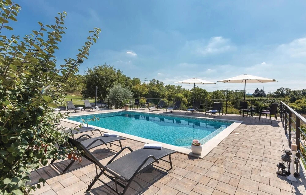Awesome Home in Kanfanar With Wifi and 1 Bedrooms