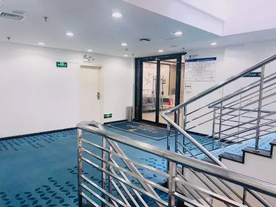 7 days superior hotel (Beijing Sanlitun Tuanjiehu metro station store)