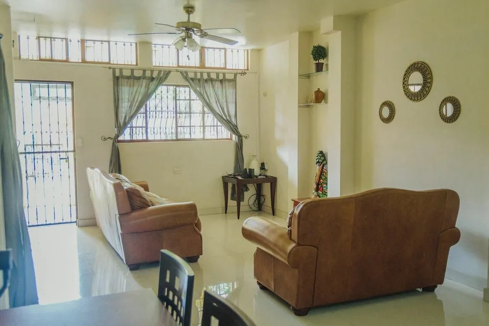 Hotel Casa Blanca