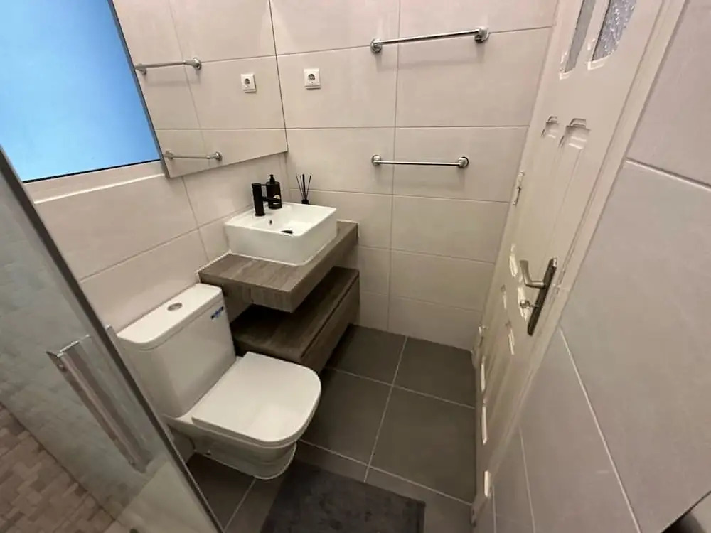 Family Comfort in Principe Real AC and Parking