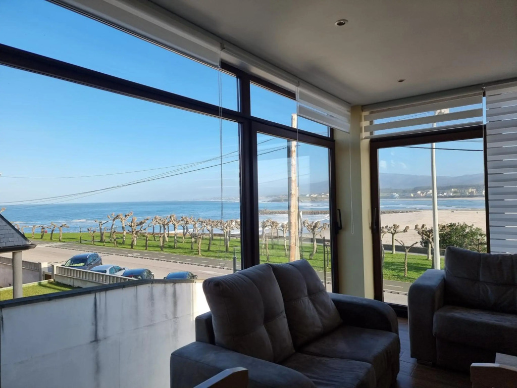 Vivienda de 4 dormitorios con vistas al mar