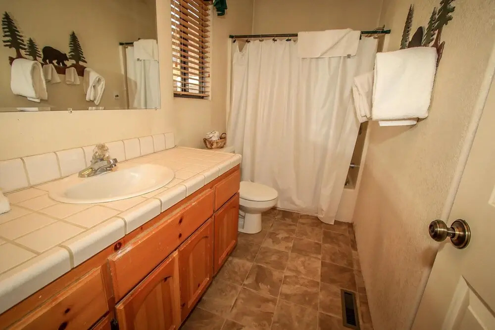 Bear Claw Bungalow #379